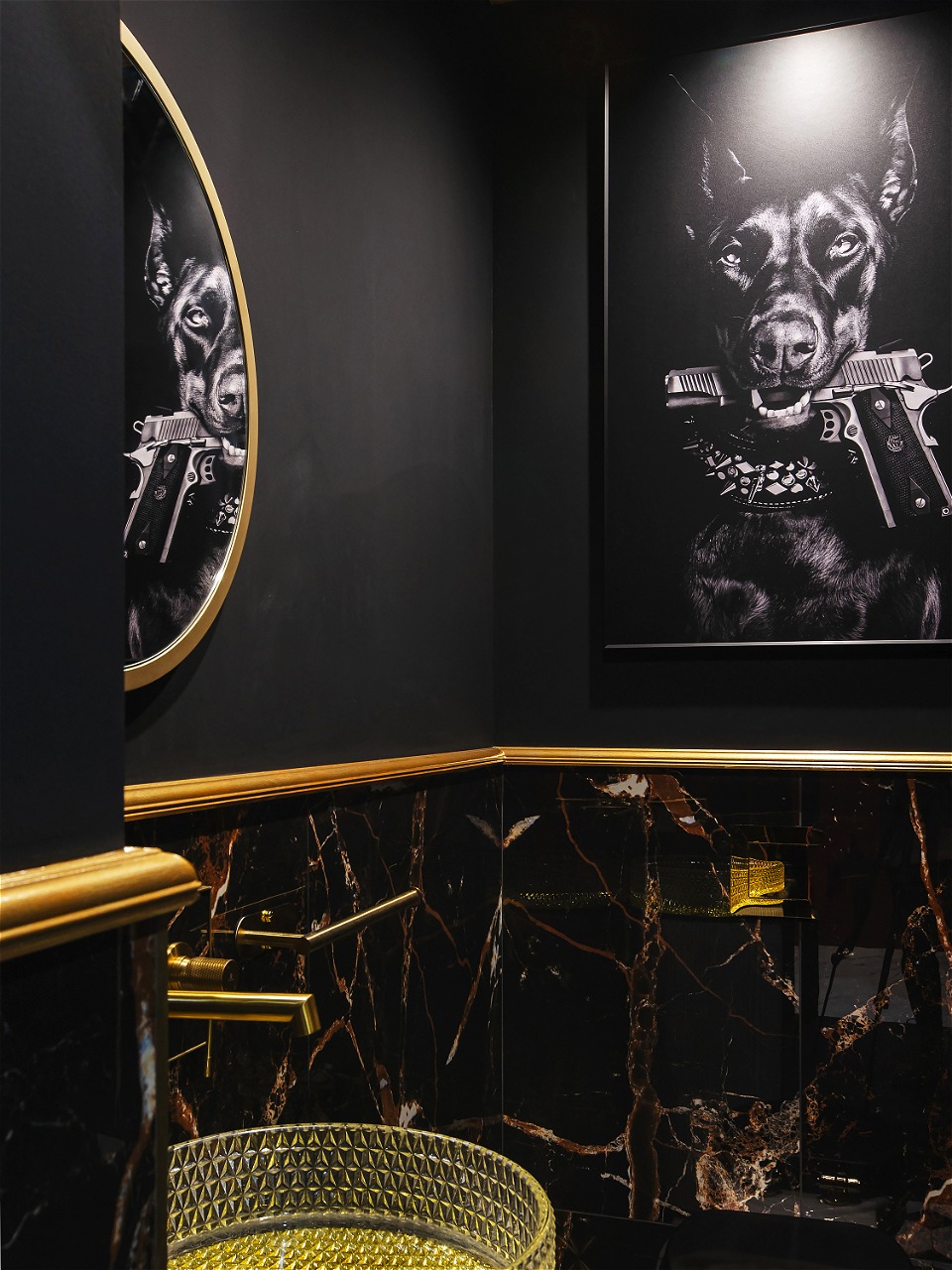 Место, где грехи в наслаждение переосмыслены