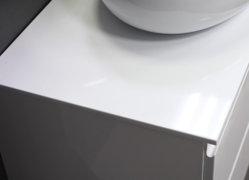 Столешница из акрилового камня 600*485 (белый глянец) толщина 12мм Столешница из акрилового камня 600*485 (белый глянец) толщина 12мм