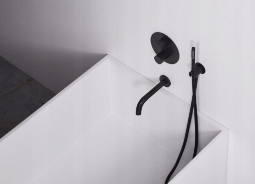 Смеситель для ванны Rea Lungo Black P6300