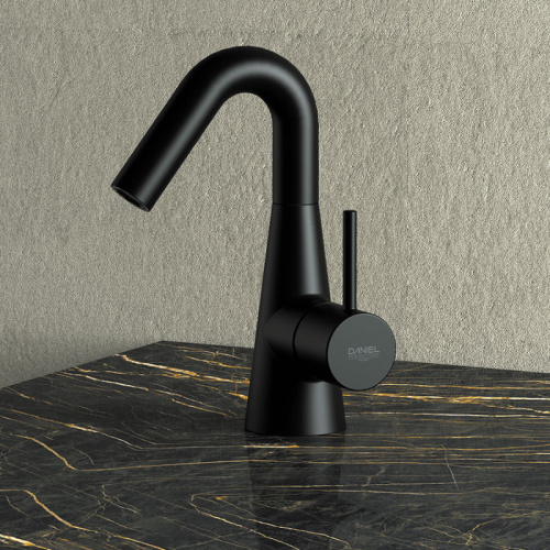 Смеситель для раковины Daniel Swing SG606N15