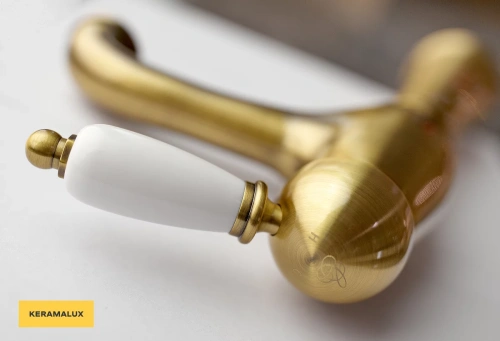 Смеситель для умывальника Caprigo Adria-uno 02-525-VOT