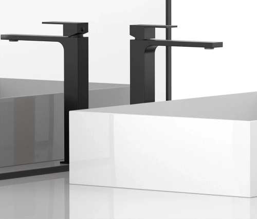 Смеситель для раковины Vincea Cube VBF-1C02MB