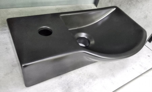 Умывальник CeramaLux 7947ARMB