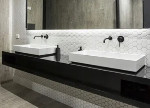 Смеситель для умывальника Rea Lungo Black BAT-B0969