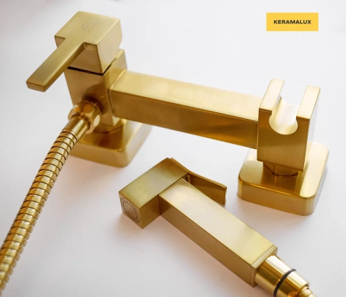 Гигиенический душ CeramaLux DBS/007 золотой матовый