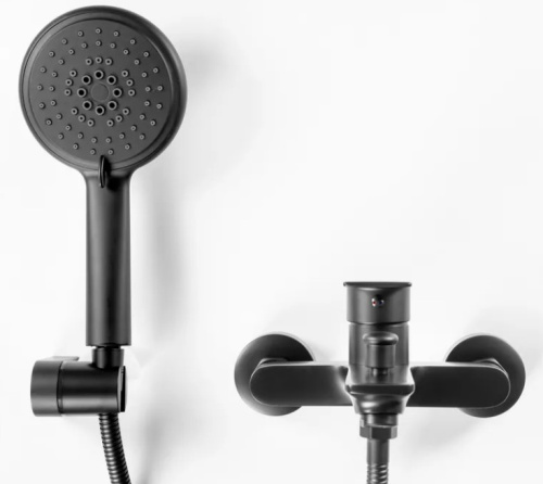 Смеситель для ванны Rea Mayson Black B9634